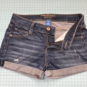 EUC Sz 0 Arizona Jean shorts